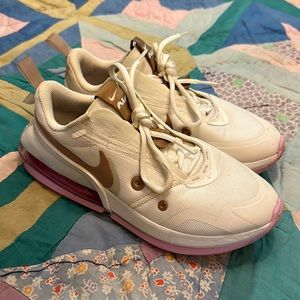 Nike Air Max Up-Size 7